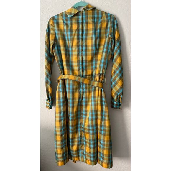 Vintage 1960s Serbin of Florida Women's Belted Green, Blue, Yellow Plaid - Picture 2 of 8
